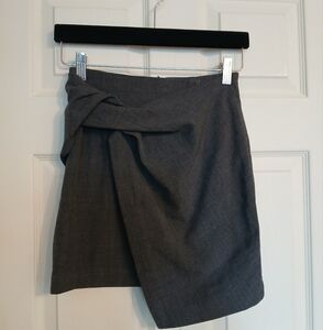 Aritzia Babaton Jethro Skirt Dark Gray Plaid Asymmetrical Mini Skirt Size 00